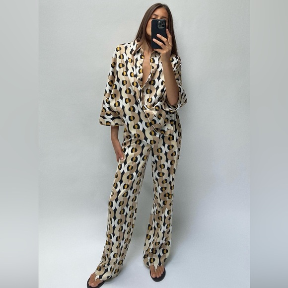 Zara Pants - ZARA Geometric Print Straight Leg Pants